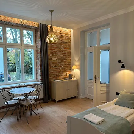 Homestay Kamienica Ogrodowa *